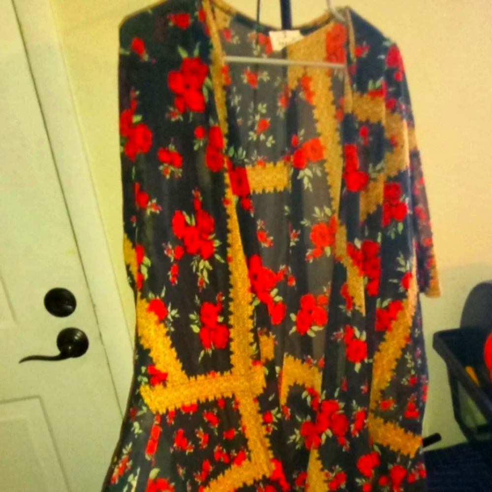 NWOT Ember size XL sheer kimono